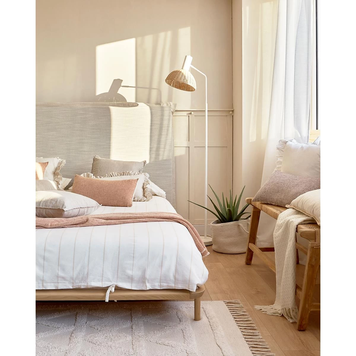 Kave Home - Anielle Bed Van Massief Essenhout Voor Een Matras Van 180 - Afbeelding 2